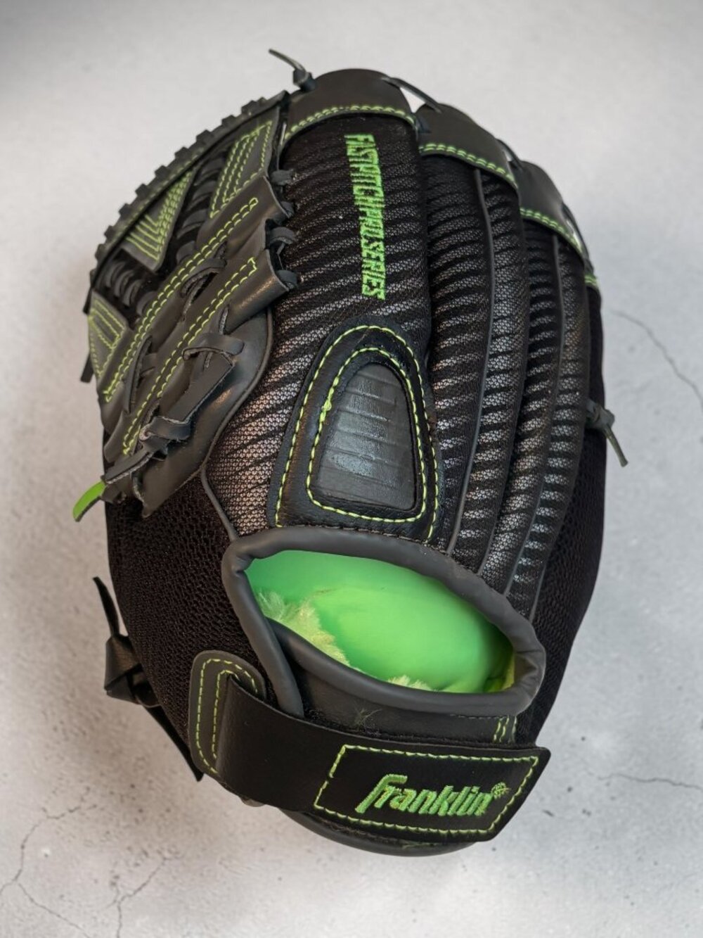 Franklin Fastpitch Pro Series 11-Inch LHT Baseball Glove 22433L With Hard Formed